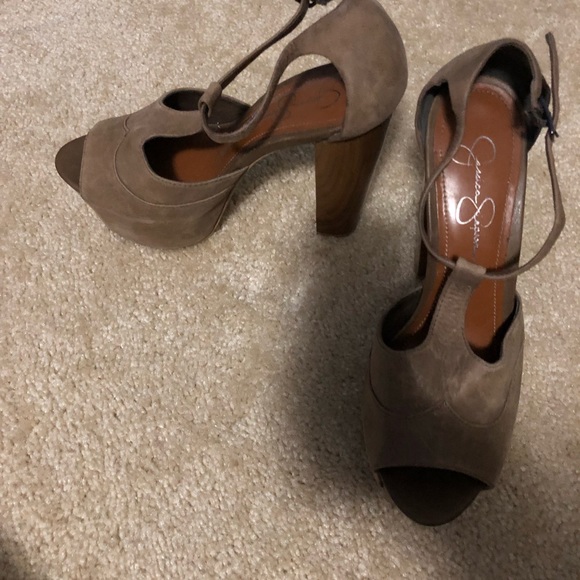 6 inch Jessica Simpson strapped heels - Picture 4 of 5